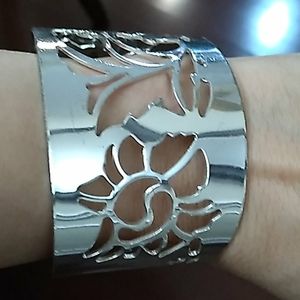 Cuff bracelet